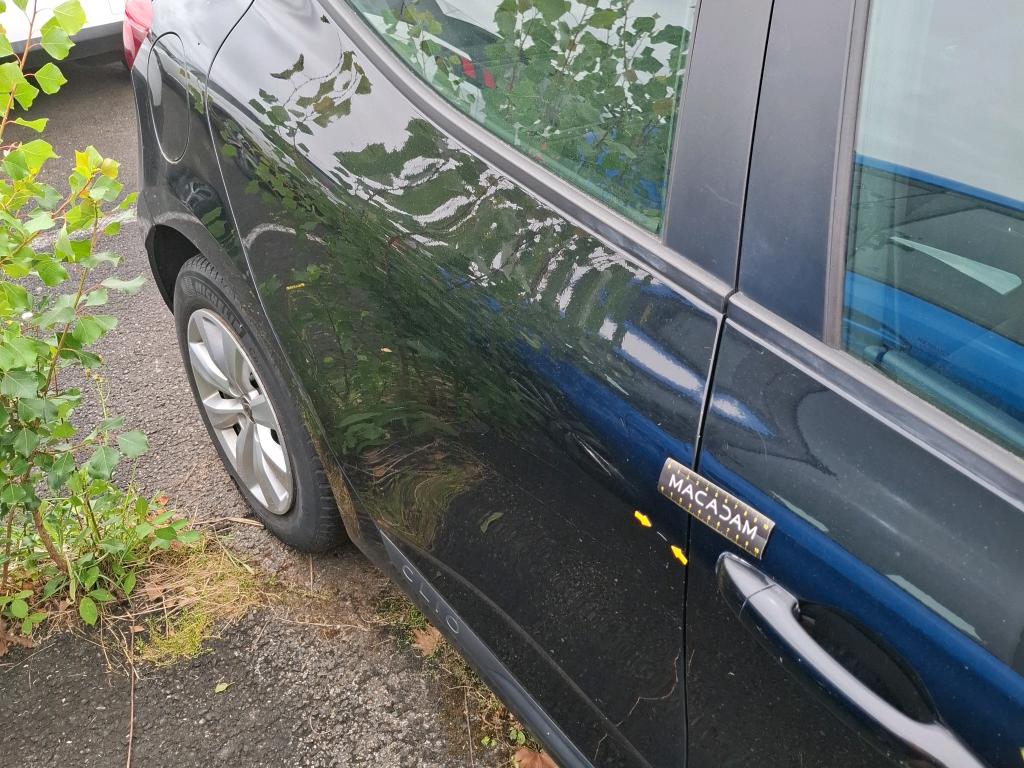 RENAULT RENAULT CLIO SOCIETE BLUE DCI 85 AIR NAV 2020