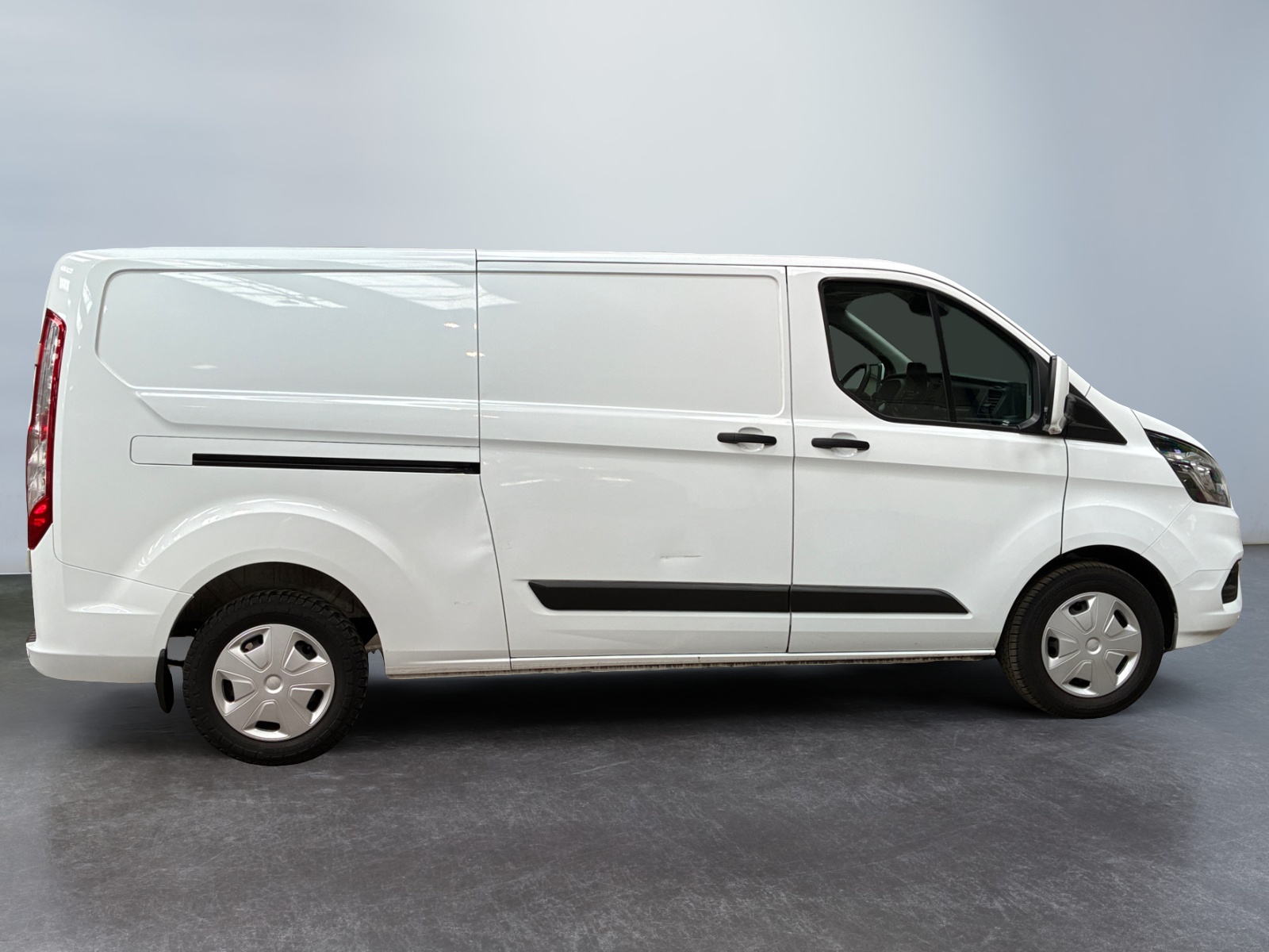 FORD TRANSIT CUSTOM FOURGON 300 L2H1 2.0 ECOBLUE 170 BVA TREND BUSINESS 2023