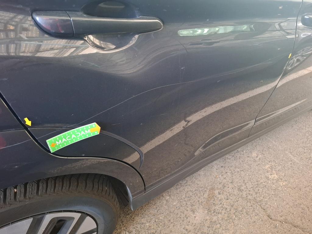 HYUNDAI  2023