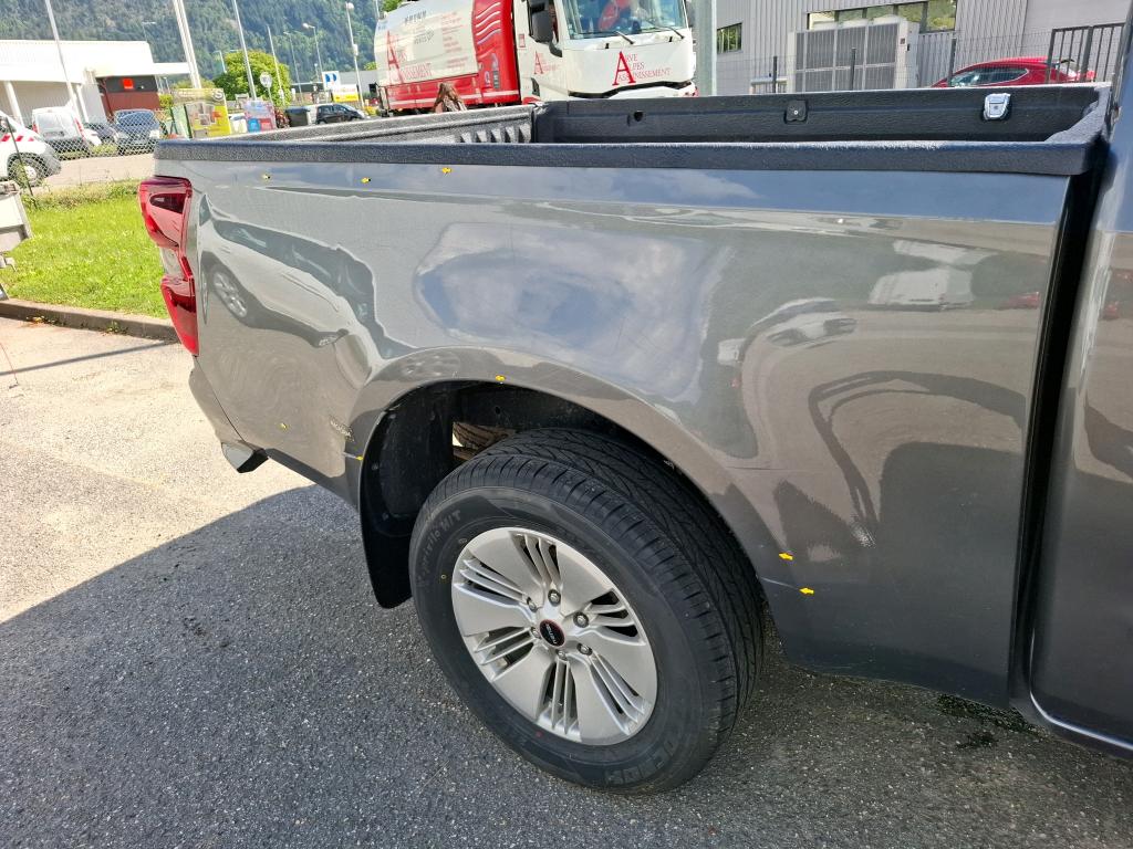 ISUZU  2022