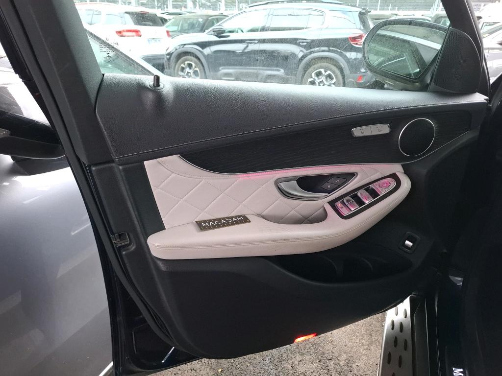 MERCEDES MERCEDES CLASSE GLC COUPE Coupé 300 de 9G-Tronic 4Matic AMG Line 2021