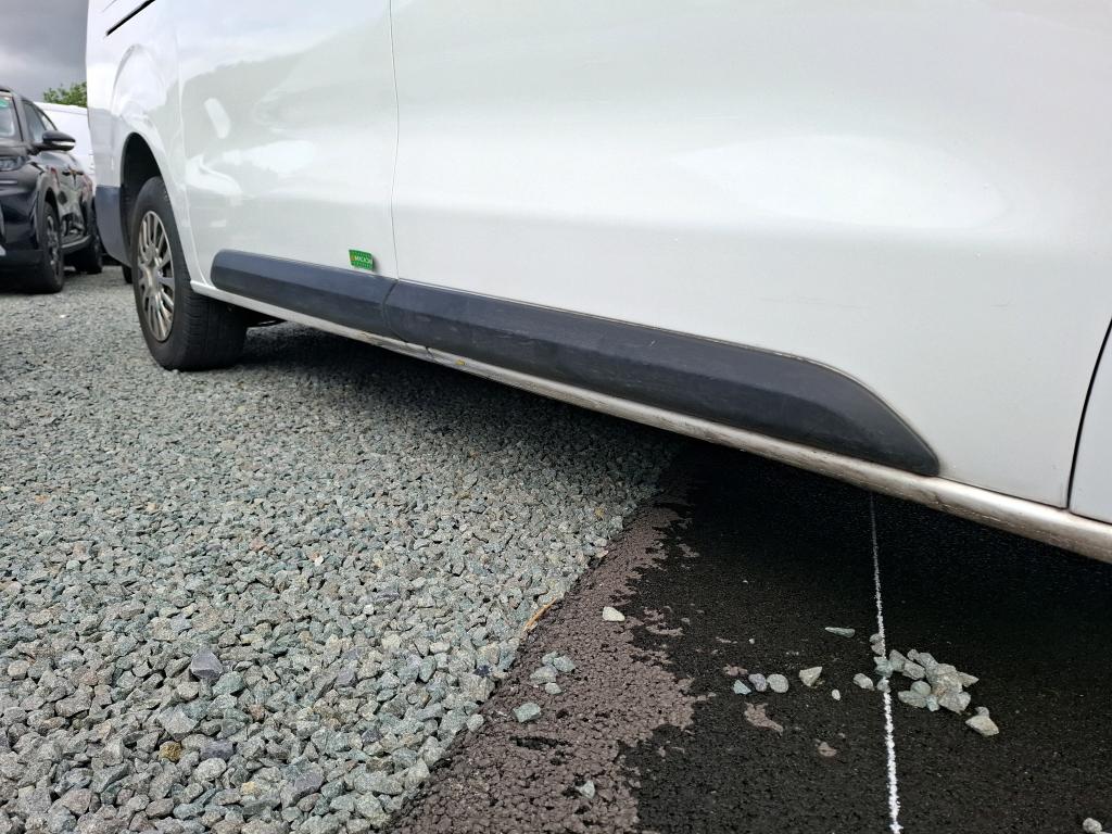 TOYOTA  2022