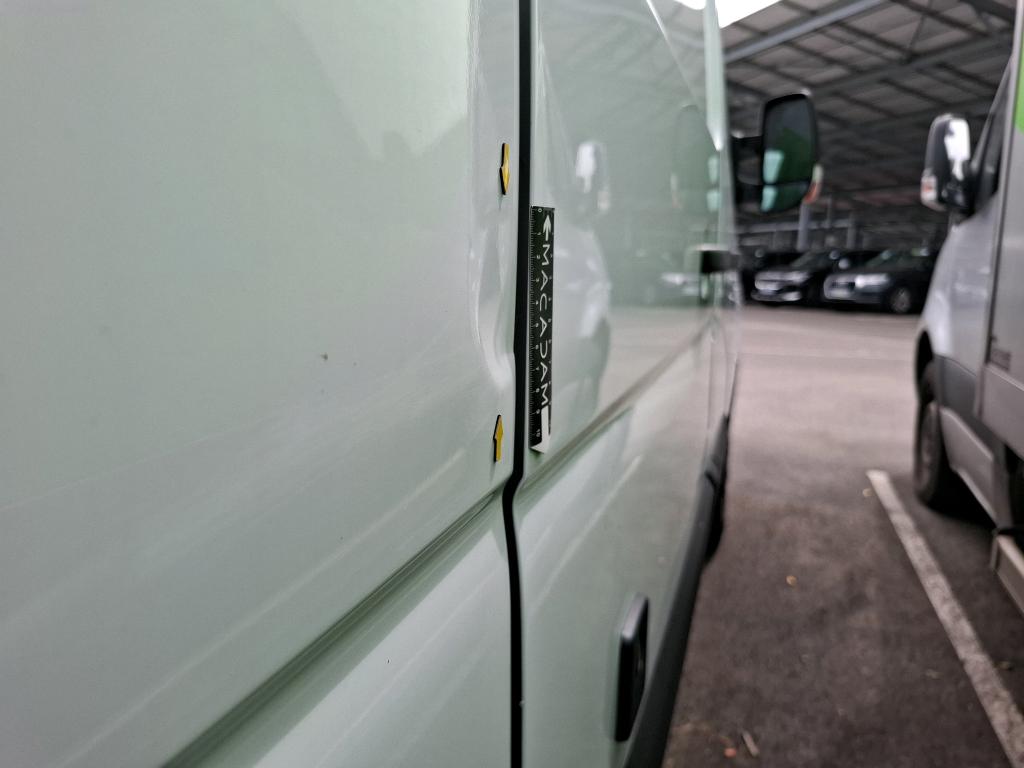RENAULT RENAULT MASTER FOURGON FGN TRAC F3300 L1H1 BLUE DCI 135 GRAND CONFORT 2023