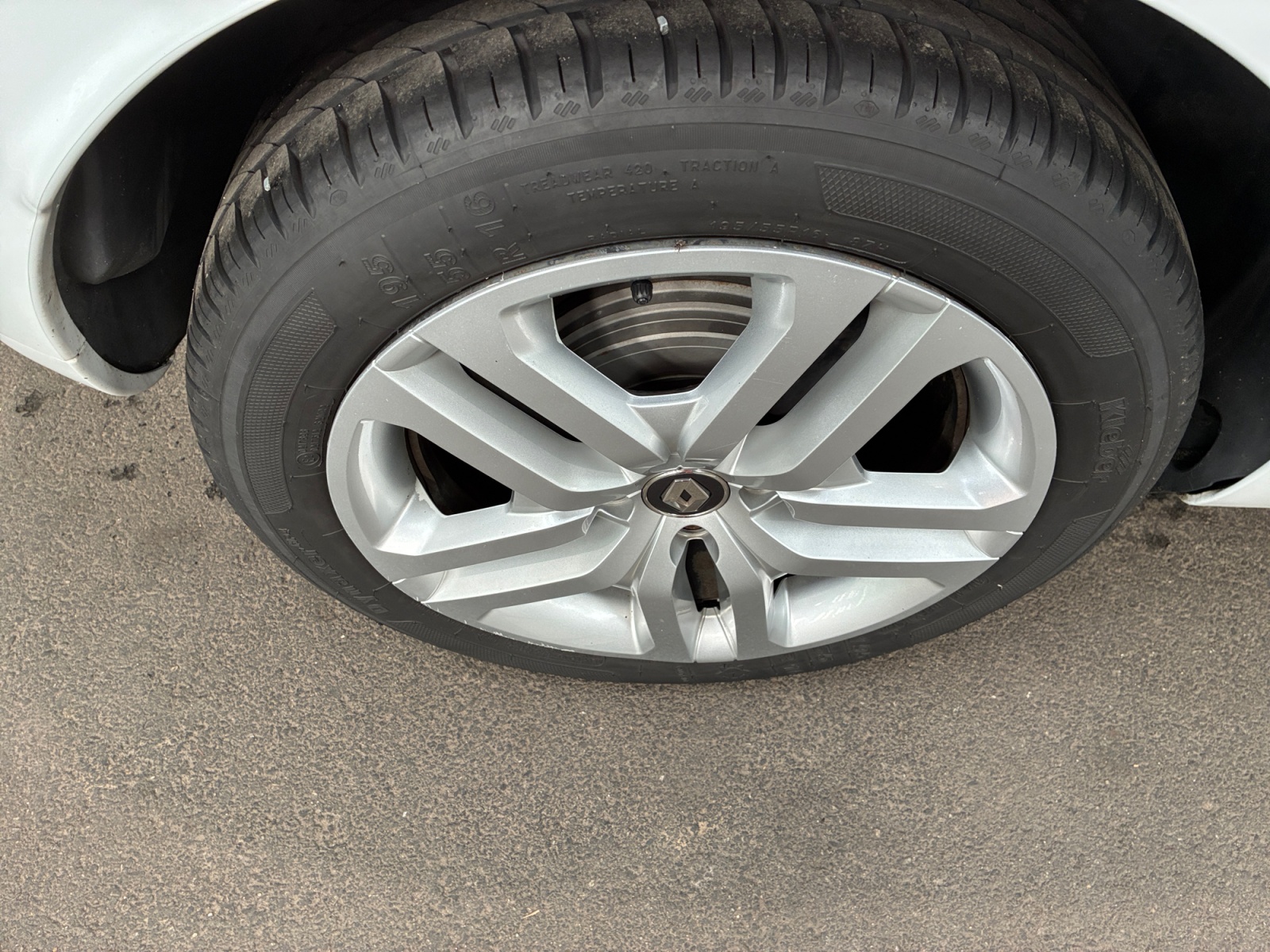 RENAULT Clio TCe 90 E6C 2019