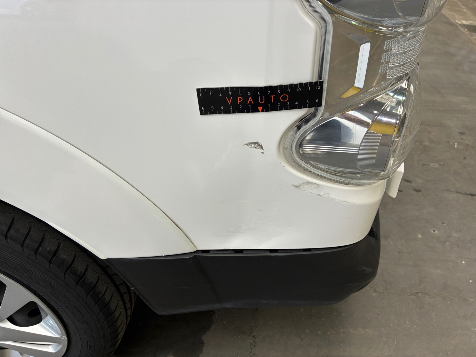 NISSAN  2020