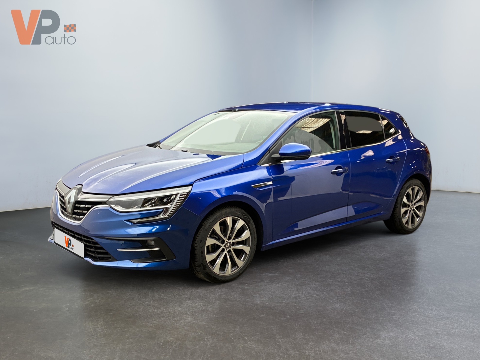 RENAULT  2022