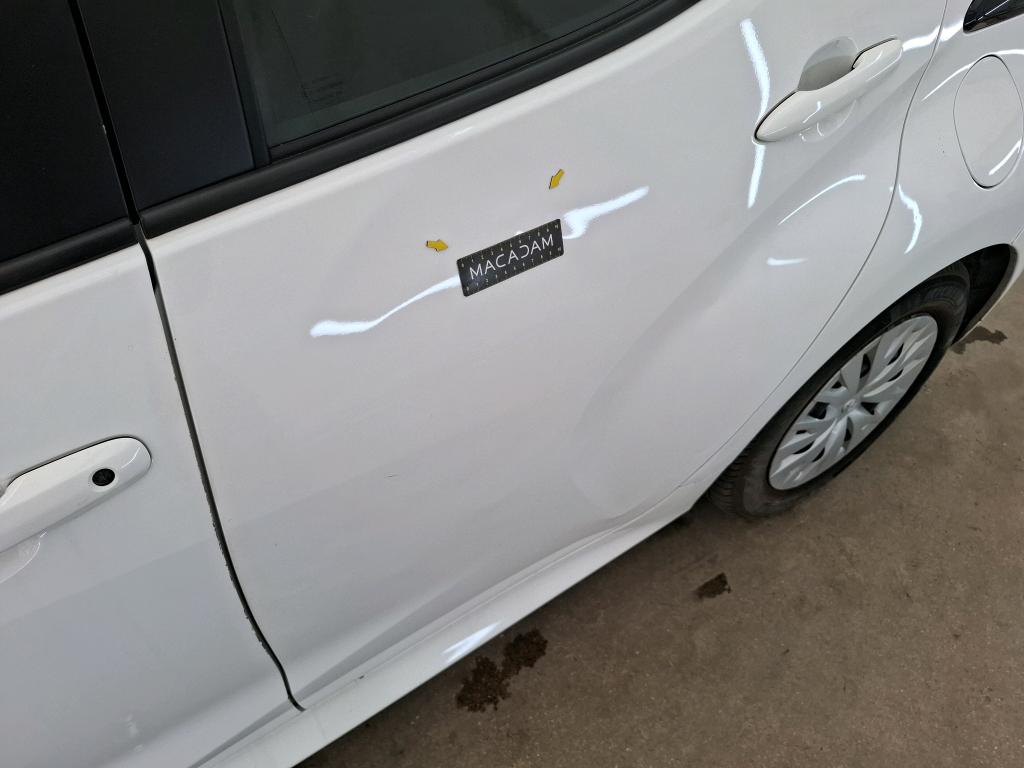 TOYOTA  2022