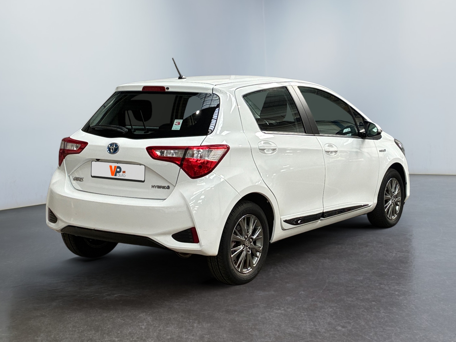 TOYOTA Yaris Hybride 100h Dynamic 2019