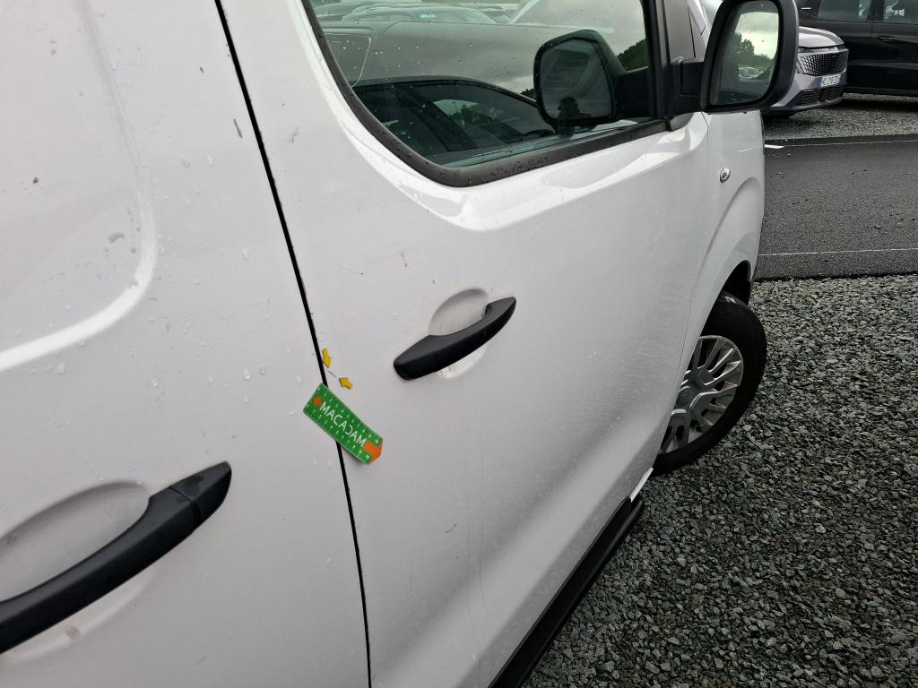TOYOTA  2022
