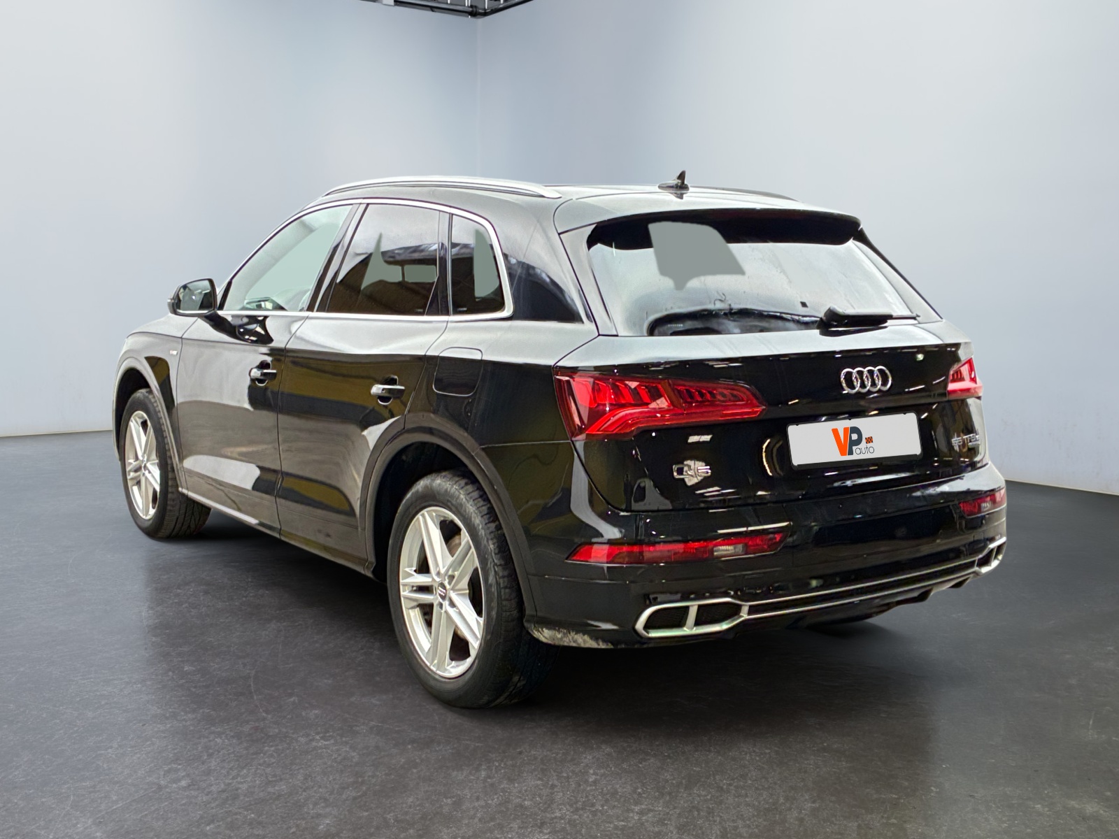 AUDI  2019