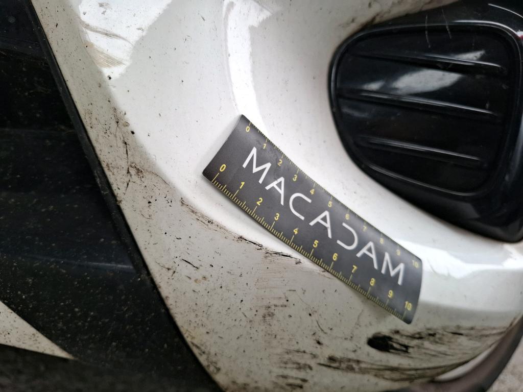 TOYOTA  2019