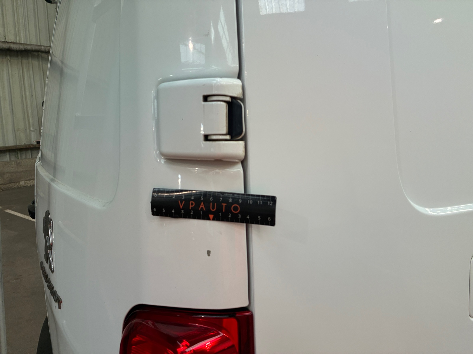PEUGEOT EXPERT FOURGON EXPERT FGN TOLE LONG BLUEHDI 180 S&S EAT8 PREMIUM 2021
