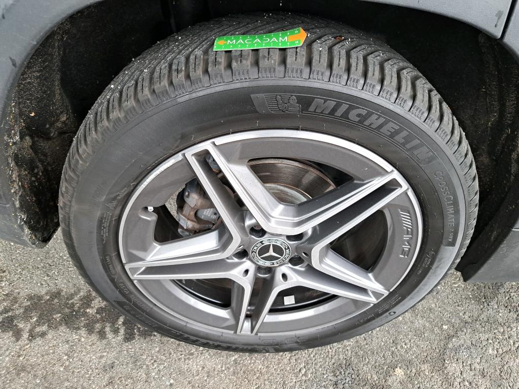 MERCEDES MERCEDES GLA II 200 d 8G-DCT AMG Line 2020