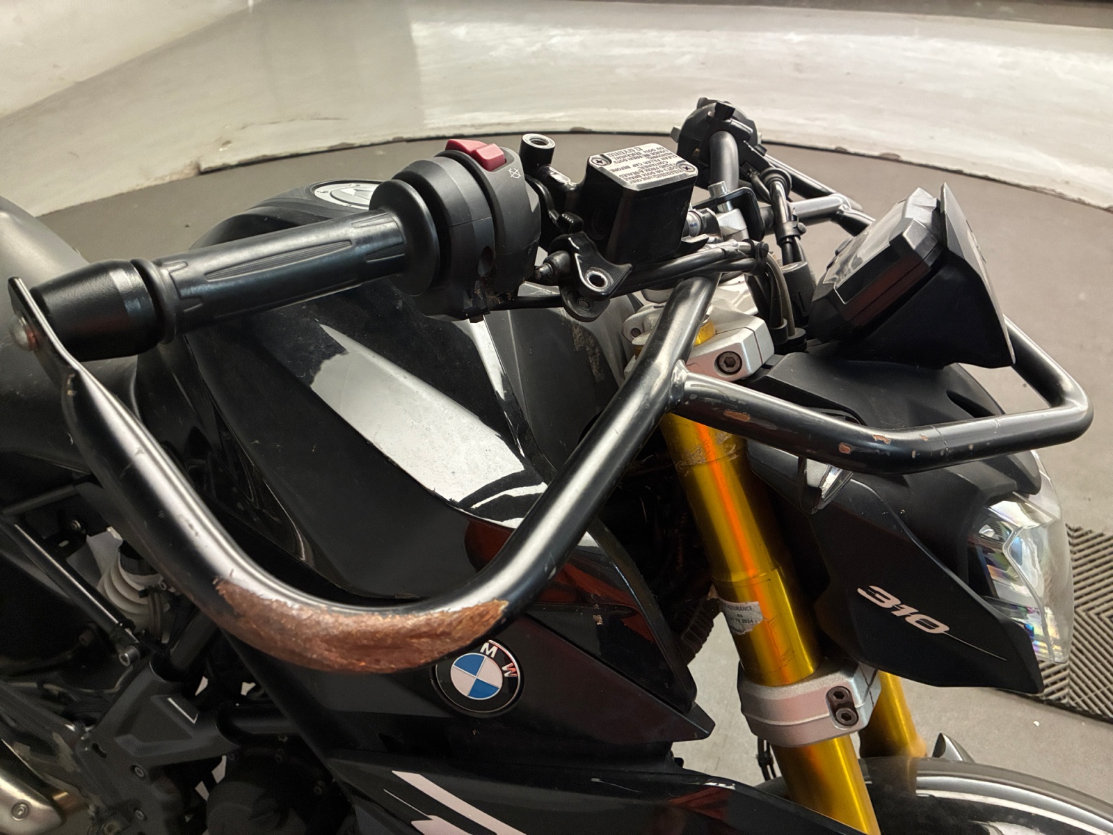 BMW G 310 R 2023