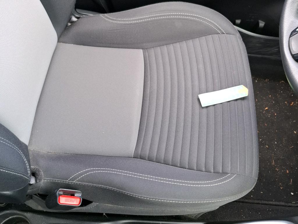 TOYOTA  2019