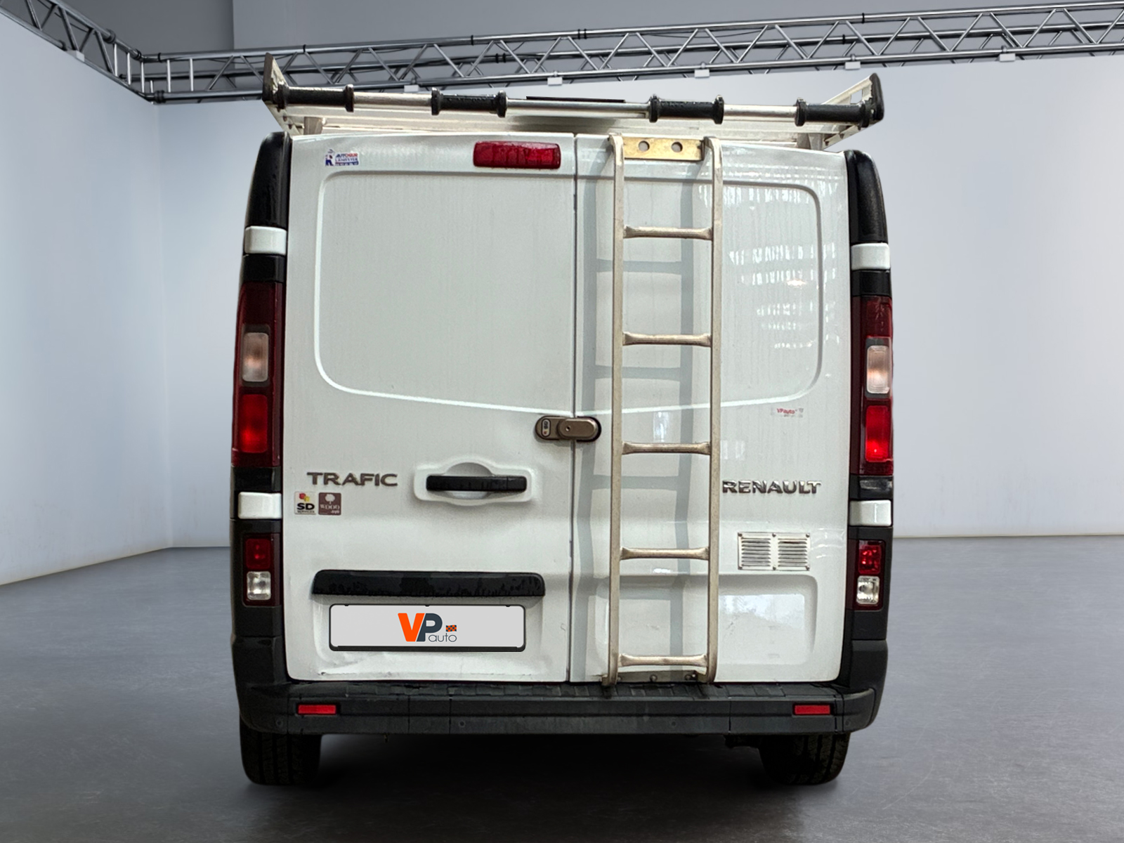 RENAULT TRAFIC FGN L2H1 1300 KG DCI 145 ENERGY 2021